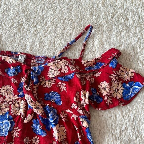 American Rag red floral off shoulder ruffle top size small - Picture 6 of 16